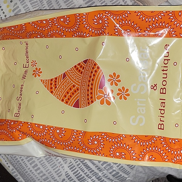 Kurti, Dhoti & Dupatta - Picture 11 of 11